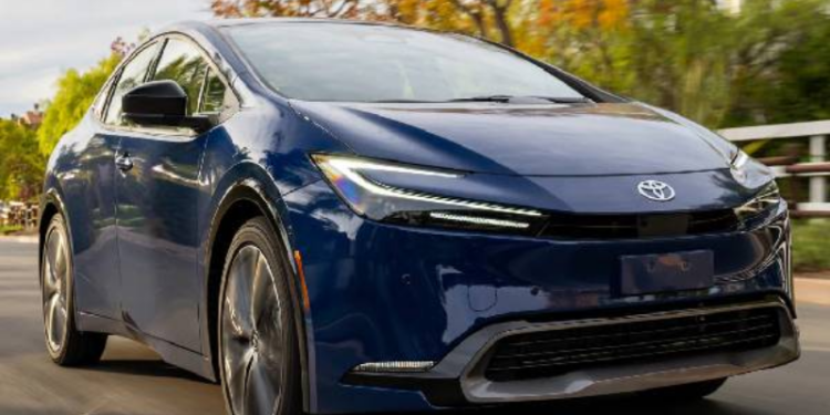 இலங்கைக்கு கொண்டு வரப்பட்ட அதிசொகுசு வாகனம் மாயம்