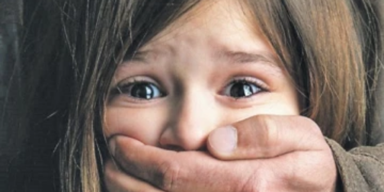 பத்து வயது பாடசாலை மாணவியை துஷ்பிரயோகத்திற்கு உட்படுத்திய ஆசிரியர்