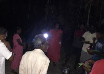 யாழ்ப்பாணம் காரைநகர் பகுதியில் உள்ள கோவில் ஒன்றிற்கு பொங்க சென்ற பெண்ணை திருப்பி அனுப்பிய குருக்கள்