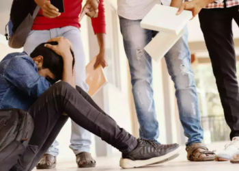 பகிடிவதை காரணமாக விபரீத முடிவெடுத்த மாணவன்