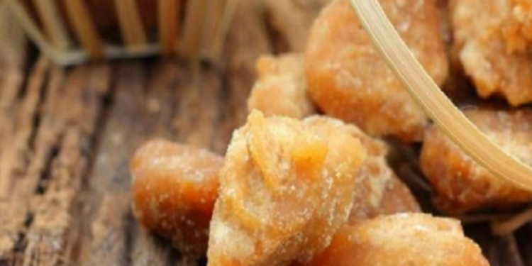 வெல்லம் உடல் எடையை அதிகரிக்குமா?