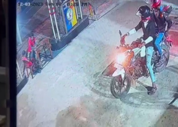 யாழ்ப்பாணம் சாவகச்சேரி எரிபொருள் நிரப்பு நிலைய ஊழியர்களுக்கு மிரட்டல் விடுப்பு!