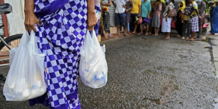 யாழில் உணவின்றி தவிக்கும் மக்கள்