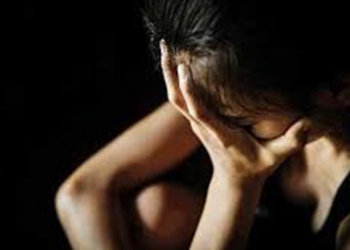 யாழ் மல்லாகம் பகுதியில் பாடசாலைக்கு செல்லும் சிறுமியுடன் குடும்பம் நடாத்திய இளைஞன் கைது!