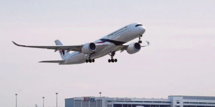 நாட்டில் விமான டிக்கெட்டுக்களின் விலை குறைப்பு