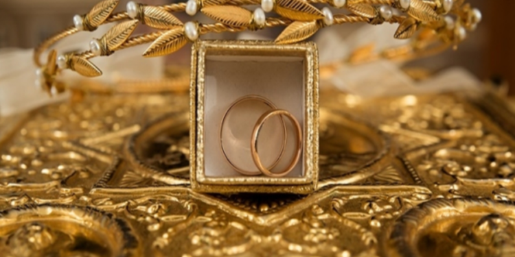 நாட்டில் தங்கம் வாங்க இருப்போருக்கான மகிழ்ச்சியான செய்தி