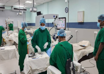 யாழ் போதனா வைத்தியசாலையில் ஒரு மாதத்தில் மாத்திரம் 700 பேருக்கு கண் சத்திர சிகிச்சை!