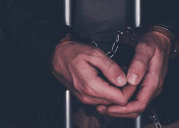 யாழில் தந்தையை வெட்டி கொன்ற மகன்கள் கைது!!