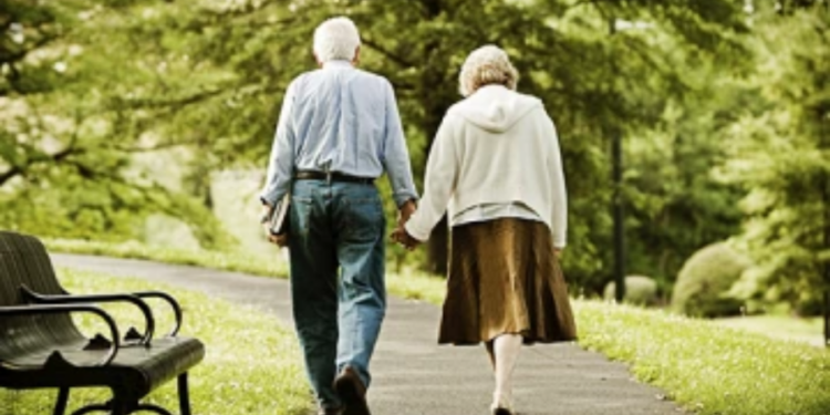 கோடை காலத்தில் வயதானவர்கள் தவிர்த்துக் கொள்ள வேண்டியவை