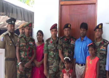 யாழில் இராணுவத்தினரால் புதிதாக அமைக்கப்பட்ட வீடு பயனாளிகளிடம் கையளிப்பு!