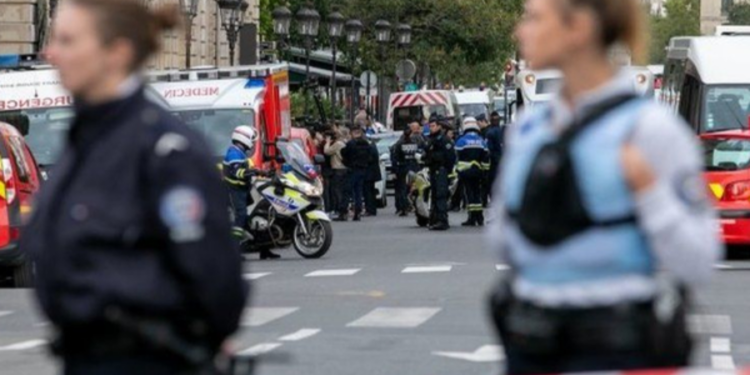 பிரான்சில் காதலிக்கு காதலன் இளைத்த கொடூரம்!