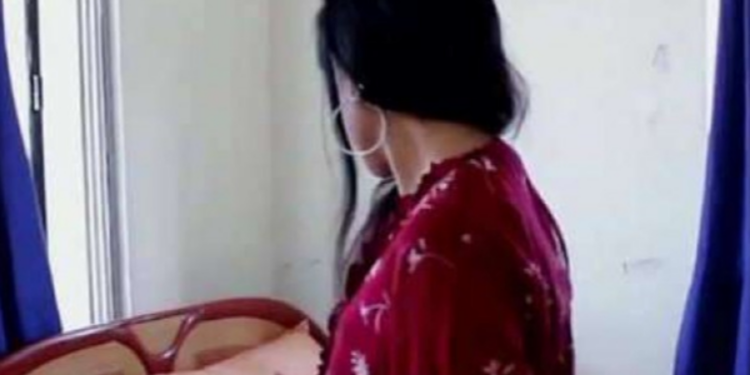 தகாத உறவால் பெண் பொலிஸ் அதிகாரிக்கு நேர்ந்த கதி!