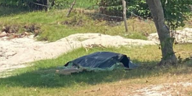 மட்டக்களப்பு கடற்கரையில் ஆண் ஒருவரின் சடலம் மீட்பு!