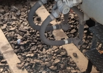 யாழில் ரயிலில் பாய்ந்து தற்கொலை செய்து கொண்ட இளைஞர்