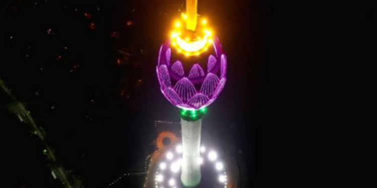 கொழும்பு தாமரை தடாகத்திலிருந்து நீக்கப்பட இருக்கும் தாமரை!