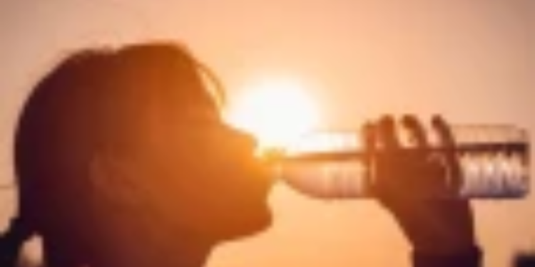 வெப்பமான காலநிலை குறித்து இலங்கை மக்களுக்கு விடுக்கப்பட்டுள்ள எச்சரிக்கை!