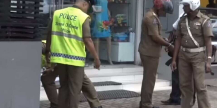 வீடொன்றினுள் மர்ம நபர்கள் தாக்குதல்!