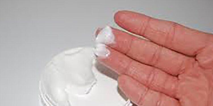 அழகுசாதான பொருட்கள் குறித்து பொது மக்களுக்கு விடுக்கப்பட்டுள்ள எச்சரிக்கை!