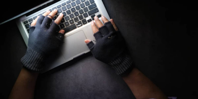 மட்டக்களப்பில் திருட்டில் ஈடுபட்ட 14 வயது சிறுவன் கைது!