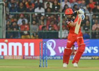 ஐ.பி.எல் வரலாற்றில்  விராட் கோலி படைத்த புதிய சாதனை