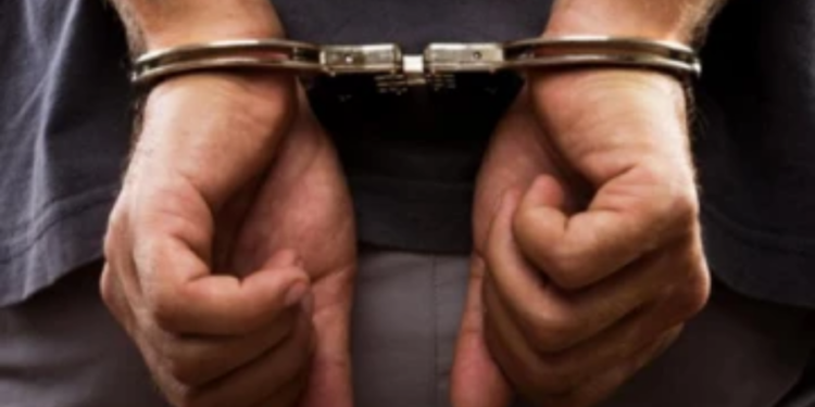 ஐந்து வயது சிறுமியியை கொடூரமாக தாக்கிய ஆசிரியர் கைது!