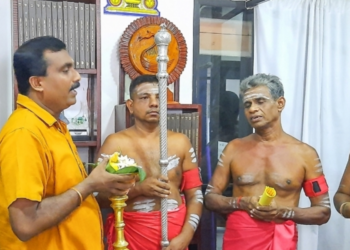 நல்லூர் ஆலயத்தின் காளாஞ்சி கையளிக்கப்பு!