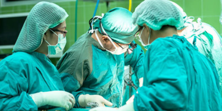 பெண் ஒருவர் வைத்தியசாலையில் உயிரிழந்தமை குறித்து குற்றச்சாட்டு முன் வைக்கும் குடும்பத்தினர்