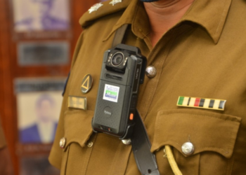 யாழில் உள் ஆடைக்குள் ஹெரோயின் மறைத்து வைத்திருந்த சிறுமி கைது!