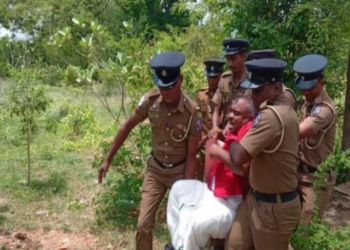 யாழில் கஜேந்திரன் எம்.பி ஐ தூக்கி சென்ற பொலிசார்