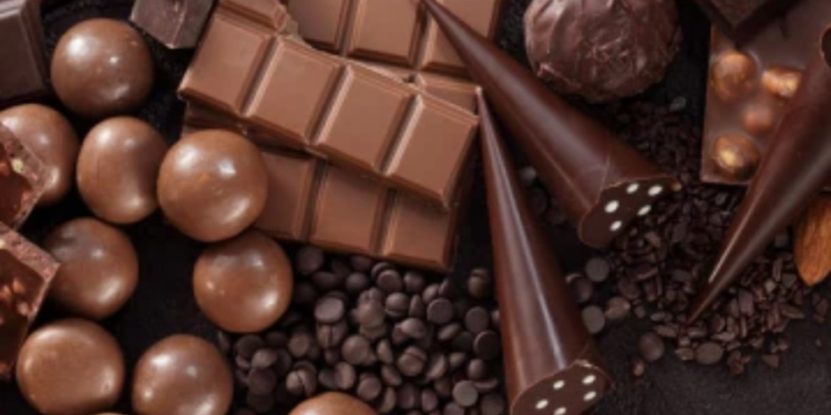 நீர்கொழும்பில் சட்டவிரோதமாக பதுக்கி வைக்கப்பட்டிருந்த சொக்லேட்கள் மீட்பு!