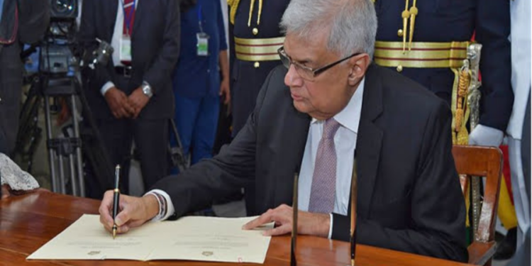 கட்டுநாயக்க விமான நிலையம் தொடர்பில் ஜனாதிபதி பிறப்பித்துள்ள உத்தரவு!