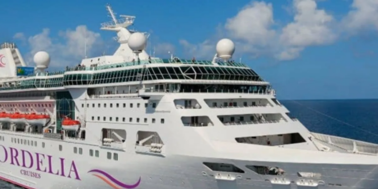 இலங்கை வந்த சொகுசு கப்பல்