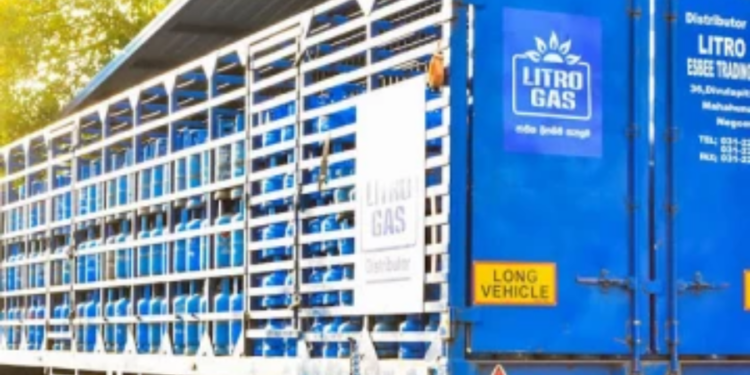 தாயின் வீட்டிற்குள் புகுந்து சிலிண்டர்களை திருடி சென்ற மகன்