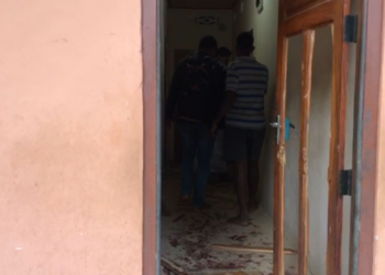 கிளிநொச்சி பளைபகுதியில் உள்ள வீடொன்றில் திருடர்கள் கைவரிசை