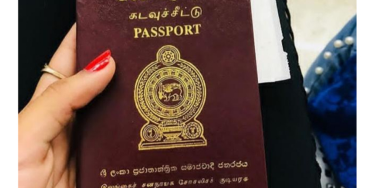 வேலைவாய்ப்பு பெற்றுத் தருவதாக கூறி கடவுச் சீட்டுக்களை சேகரித்து வைத்திருந்த நபர் கைது!