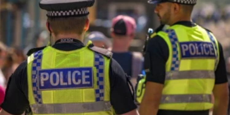 பிரித்தானியாவில் மாயமான இலங்கை பொலிஸ் உத்தியோகத்தர்கள்