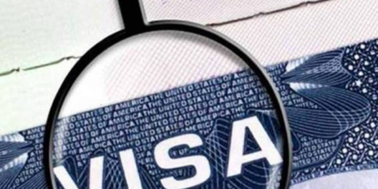 நாட்டில் விசா காலத்தை மீறி தங்கியிருப்பவர்களுக்கு அபராதம்