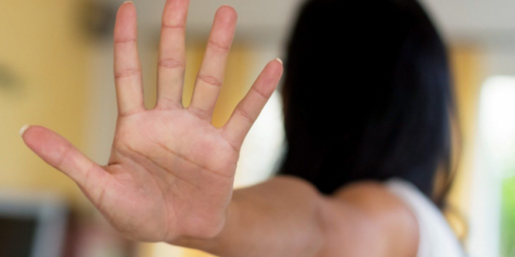 காதலை நிராகரித்த யுவதிக்கு நிகழ்ந்த துன்பம்