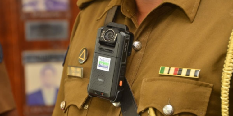 கடமை நேரத்தில் மது போதையில் இருந்த பொலிஸ் உத்தியோகஸ்தர் கைது!