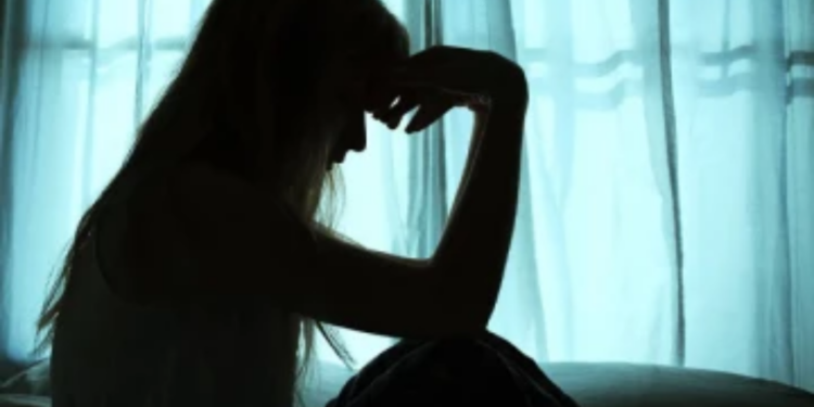 ஆணாக வாழ ஆசை கொள்வதாக கூறி தற்கொலை செய்து கொண்ட சிறுமி