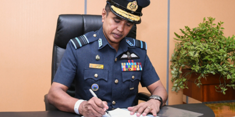 புதிய விமானப்படை தளபதியாக  எயார் வைஸ் மார்ஷல் உதேனி ராஜபக்ச