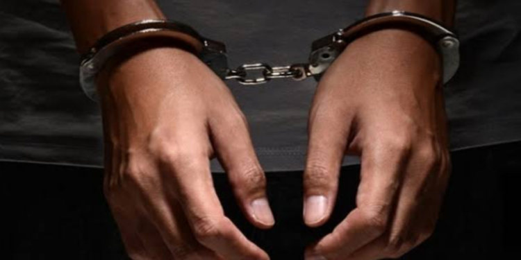 யாழ் வடமராச்சியில் இளைஞன் மீது கொடூர தாக்குதல்