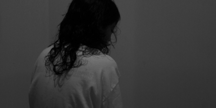 திருமணமான இளம் பெண் வன்புணர்வு