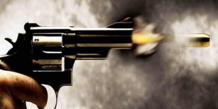 இன்று அதிகாலை இடம்பெற்ற துப்பாக்கிச்சூட்டில் நபர் ஒருவர் உயிரிழப்பு!