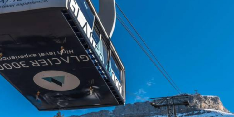 சுவிசில் படுதடைந்த கேபிள் காரில் சிக்கிய பயணிகள்