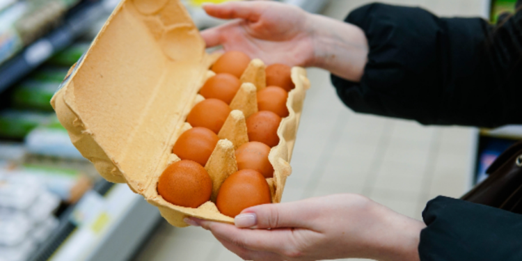 இலங்கையில் விற்ப்பனைக்கு வந்த  இந்திய முட்டைகள்