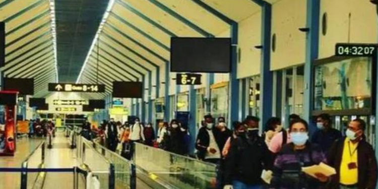 கட்டுநாயக்க விமான நிலையத்தில் போதைப் பொருளுடன் 6 சந்தேகநபர்கள் கைது!