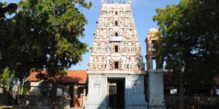 யாழில் பறிபோகும் நிலையில் பிரபல முருகன் ஆலயம்!