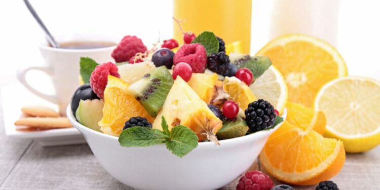 உடலில் ரத்தத்தின் அளவு மிக குறைவாக இருக்கா அப்போ இந்த பழங்களை சாப்பிடுங்க