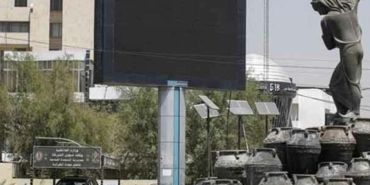 முதலாளி ஊதியம் கொடுக்காததால் விநோதமாக பழிதீர்த்த ஊழியர்